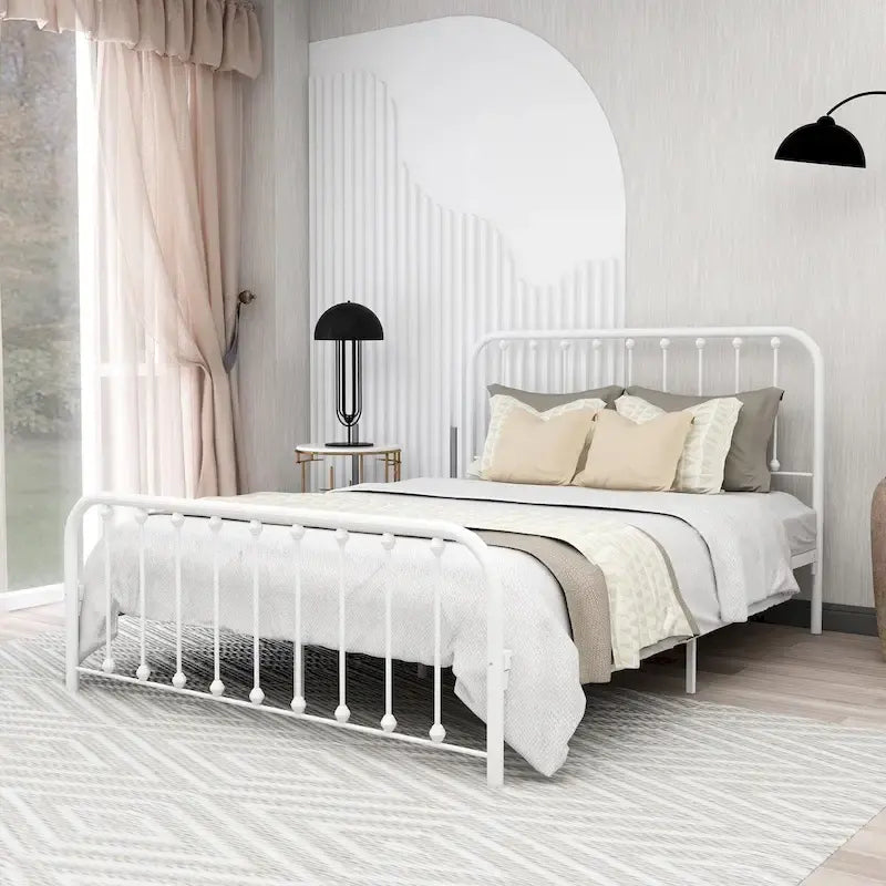 Lit plateforme en métal blanc / marron / noir avec tête et pied de lit ronds, simple